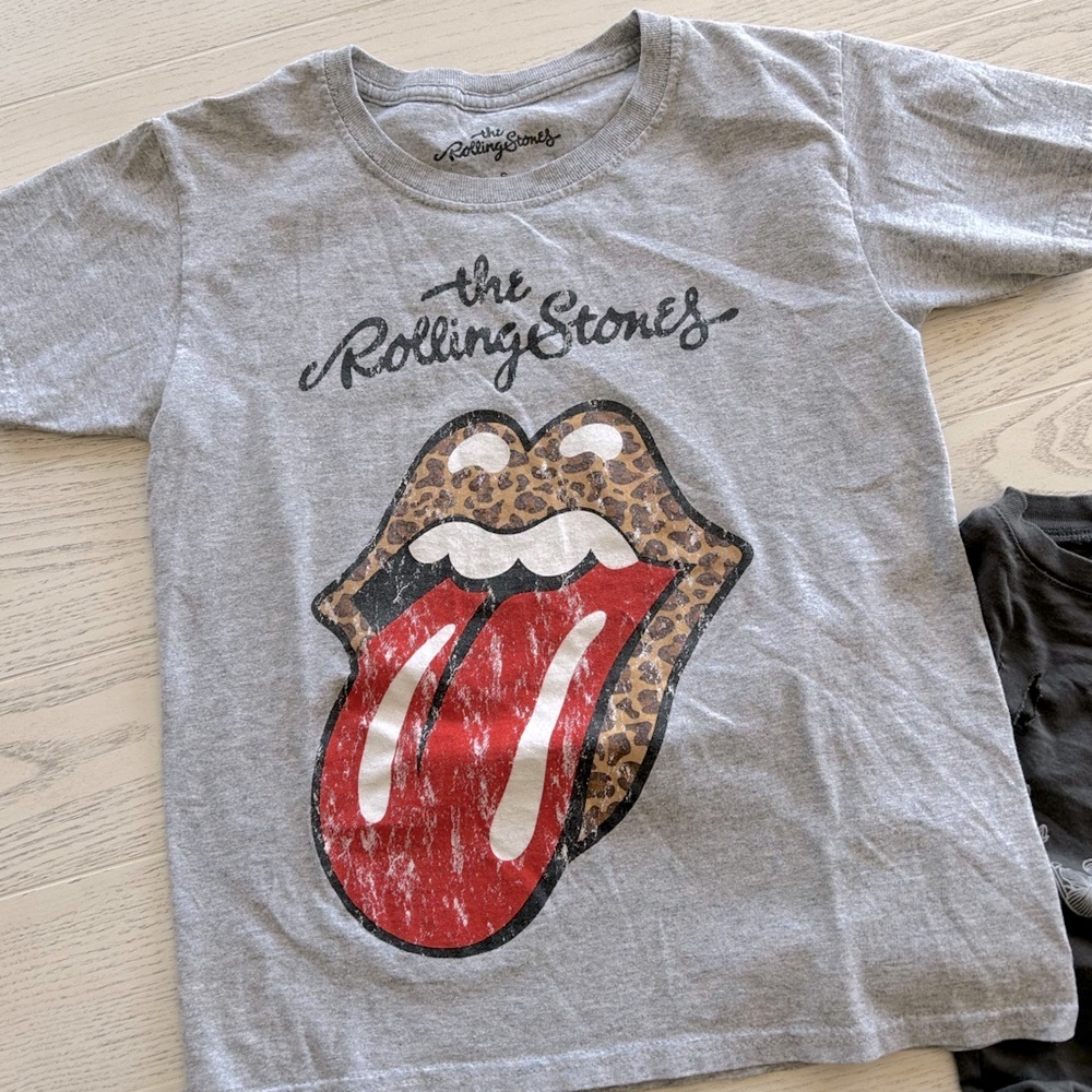 Buckle - The Rolling Stones Gray Tee and Dark Gray Graphic Tee - Picture 5 of 7